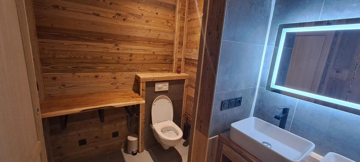 Maison A Moutiers 3 Vallees 4 Chambres 10 Pers ภายนอก รูปภาพ